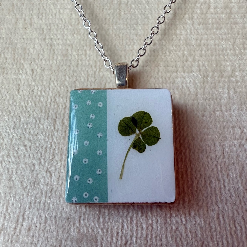 Hand-Crafted Real 4 Four Leaf Clover Scrabble Tile Pendant w/ Silver Chain #16